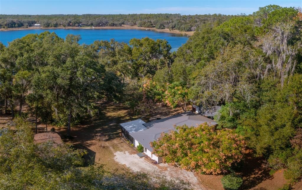 For Sale: $365,000 (3 beds, 3 baths, 1195 Square Feet)