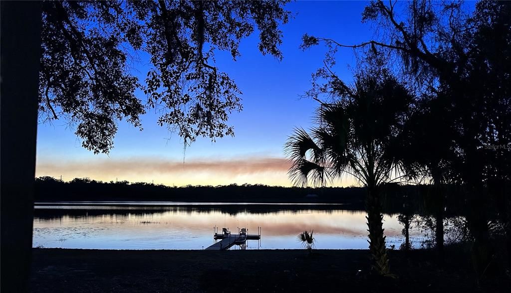 For Sale: $365,000 (3 beds, 3 baths, 1195 Square Feet)