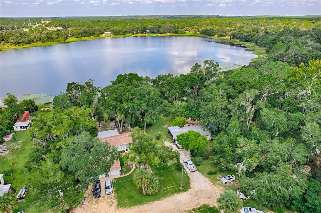 For Sale: $365,000 (3 beds, 3 baths, 1195 Square Feet)