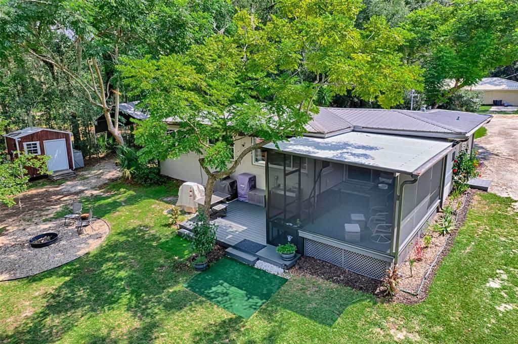 For Sale: $365,000 (3 beds, 3 baths, 1195 Square Feet)