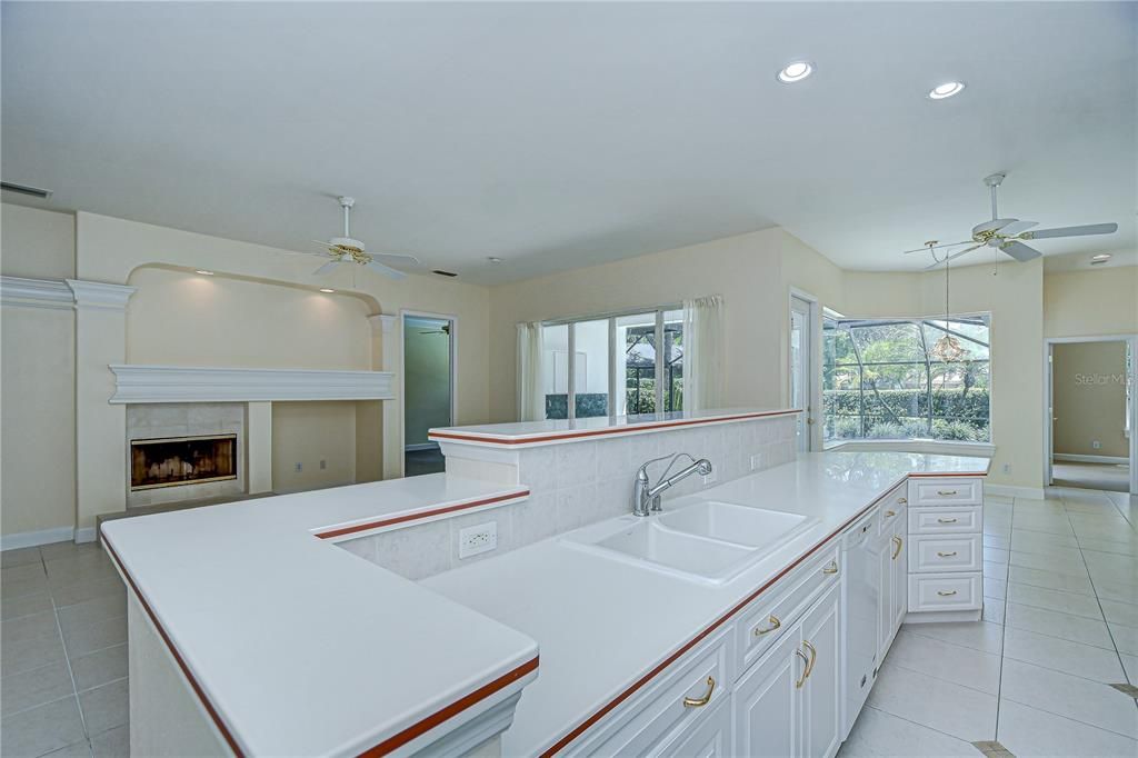 For Sale: $749,000 (3 beds, 3 baths, 2678 Square Feet)