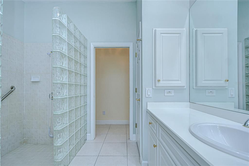 For Sale: $749,000 (3 beds, 3 baths, 2678 Square Feet)