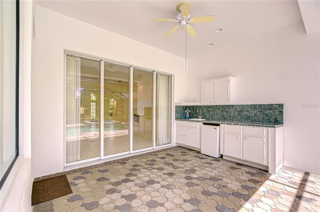 For Sale: $749,000 (3 beds, 3 baths, 2678 Square Feet)