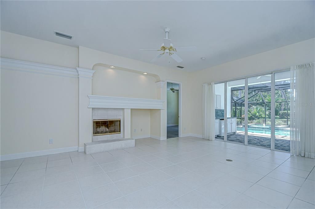 For Sale: $749,000 (3 beds, 3 baths, 2678 Square Feet)