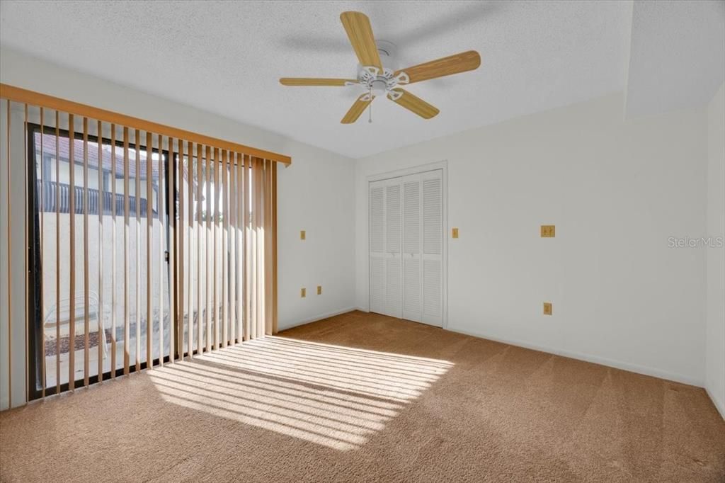 待售: $149,000 (2 贝兹, 2 浴室, 1280 平方英尺)