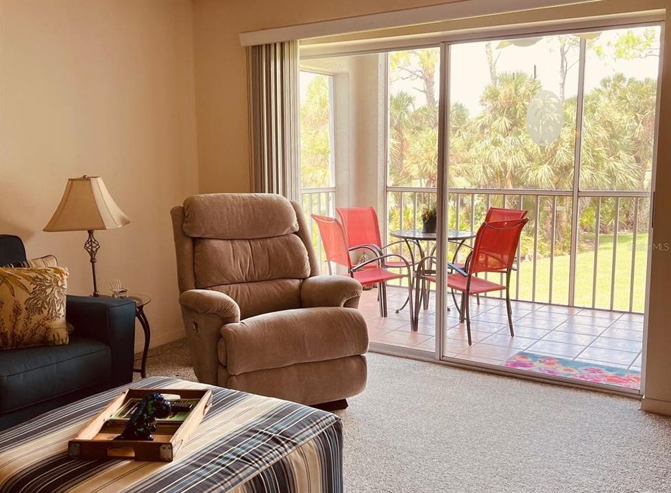 For Rent: $5,500 (2 beds, 2 baths, 1106 Square Feet)