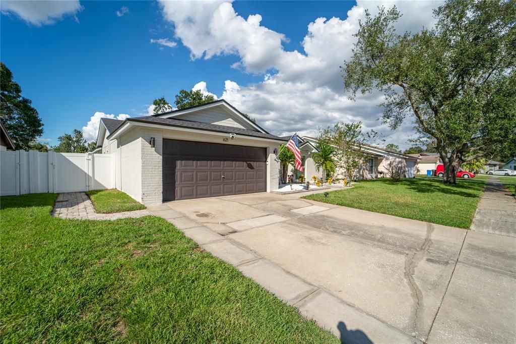 合同活跃: $464,500 (3 贝兹, 2 浴室, 1756 平方英尺)