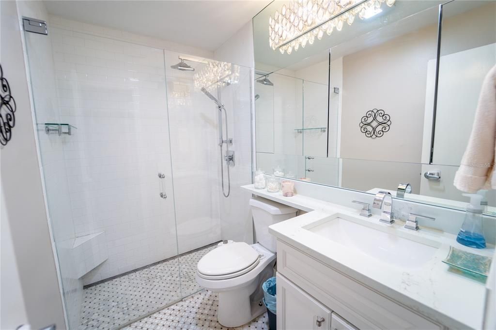 合同活跃: $464,500 (3 贝兹, 2 浴室, 1756 平方英尺)