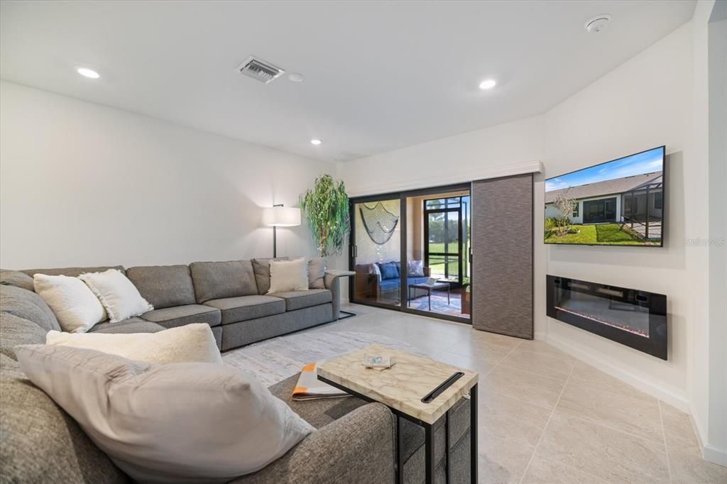 待售: $420,000 (2 贝兹, 2 浴室, 1466 平方英尺)