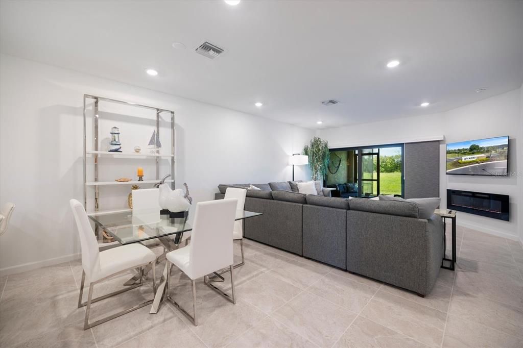 待售: $420,000 (2 贝兹, 2 浴室, 1466 平方英尺)