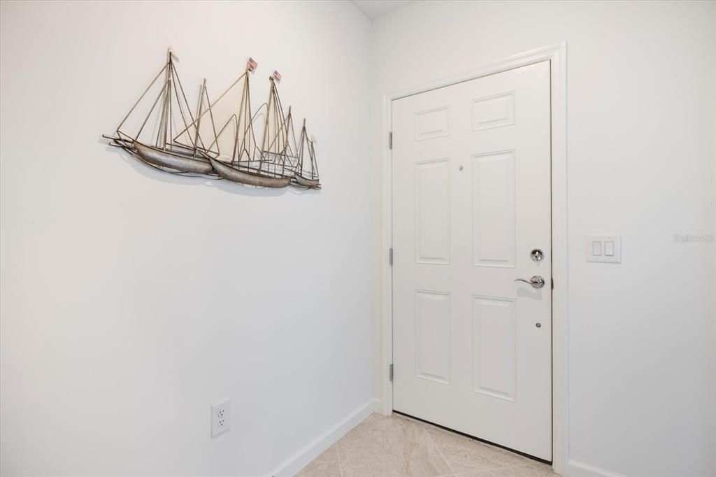 待售: $420,000 (2 贝兹, 2 浴室, 1466 平方英尺)