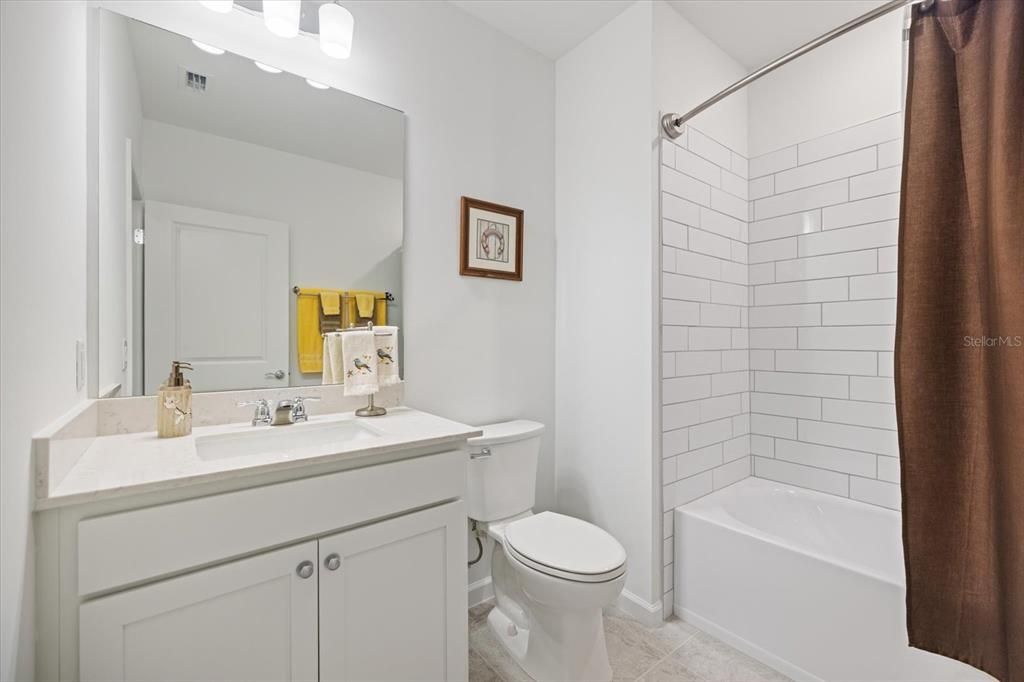 待售: $420,000 (2 贝兹, 2 浴室, 1466 平方英尺)