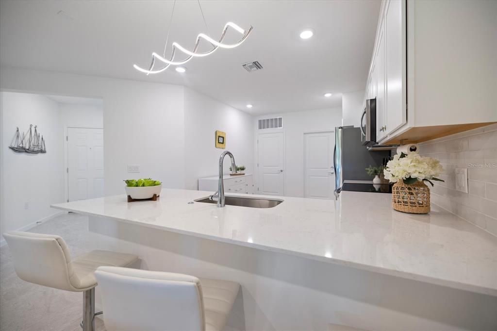 待售: $420,000 (2 贝兹, 2 浴室, 1466 平方英尺)