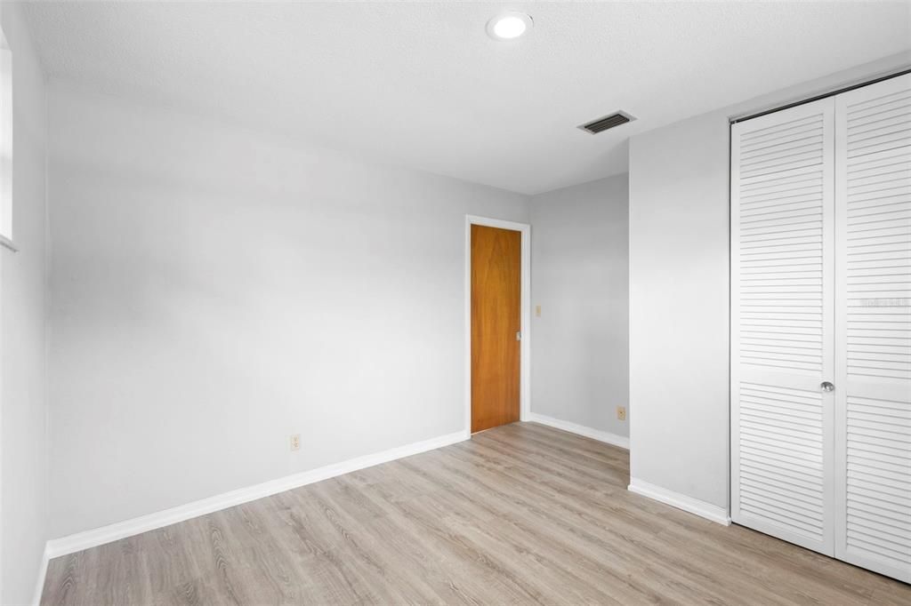 Под контрактом: $269,000 (3 спален, 2 ванн, 1186 Квадратных фут)