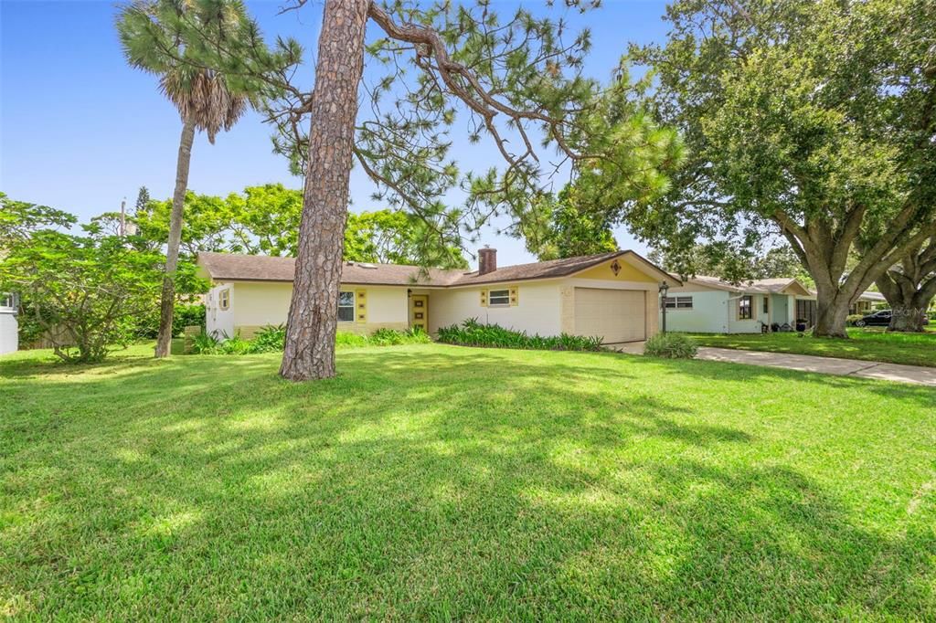 Под контрактом: $269,000 (3 спален, 2 ванн, 1186 Квадратных фут)