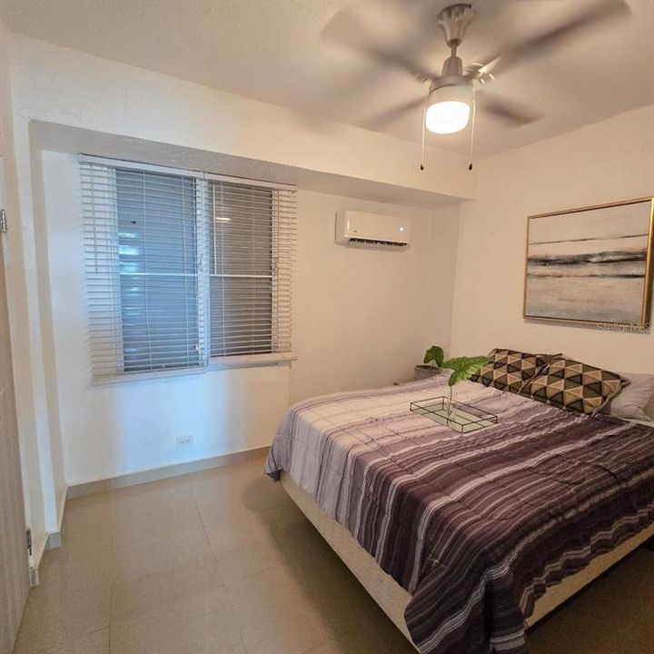 На продажу: $347,500 (2 спален, 1 ванн, 644 Квадратных фут)