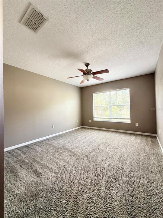 Active With Contract: $1,800 (3 beds, 2 baths, 1511 Square Feet)