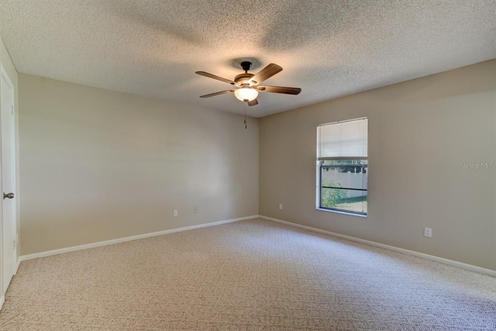 For Sale: $315,900 (3 beds, 2 baths, 1480 Square Feet)