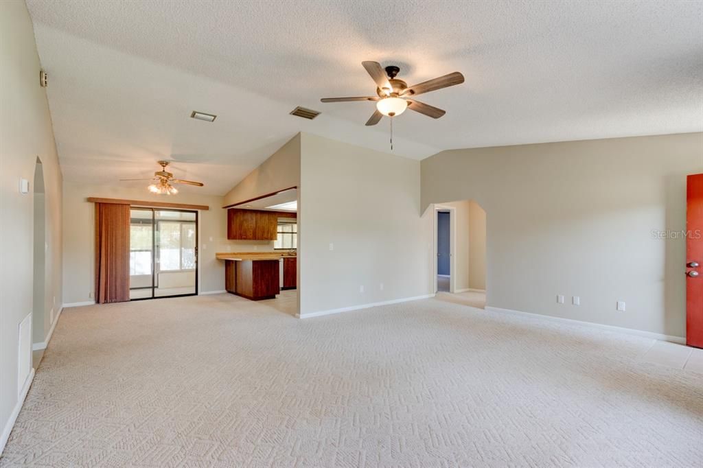 For Sale: $315,900 (3 beds, 2 baths, 1480 Square Feet)