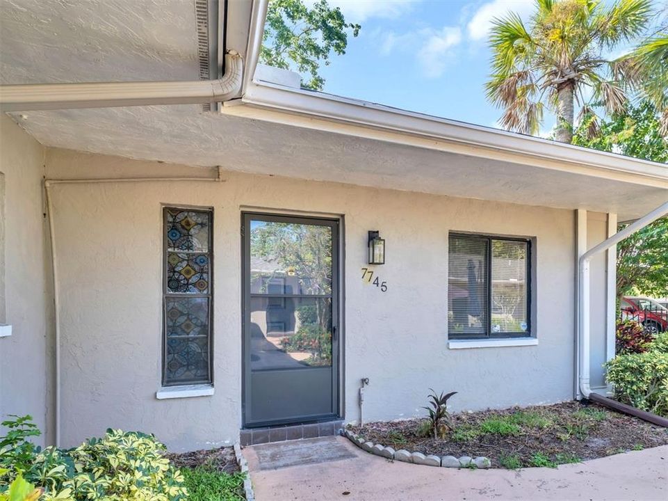 For Sale: $118,900 (2 beds, 2 baths, 1210 Square Feet)