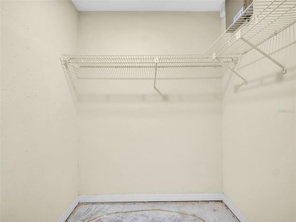 For Sale: $118,900 (2 beds, 2 baths, 1210 Square Feet)