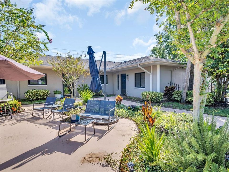 For Sale: $118,900 (2 beds, 2 baths, 1210 Square Feet)