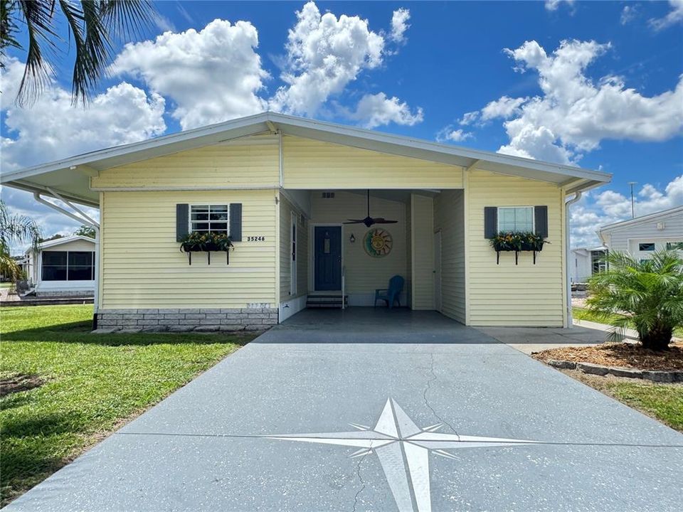 合同活跃: $123,500 (2 贝兹, 1 浴室, 687 平方英尺)