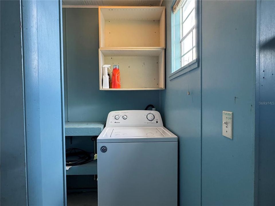 合同活跃: $123,500 (2 贝兹, 1 浴室, 687 平方英尺)