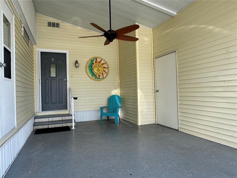 合同活跃: $123,500 (2 贝兹, 1 浴室, 687 平方英尺)