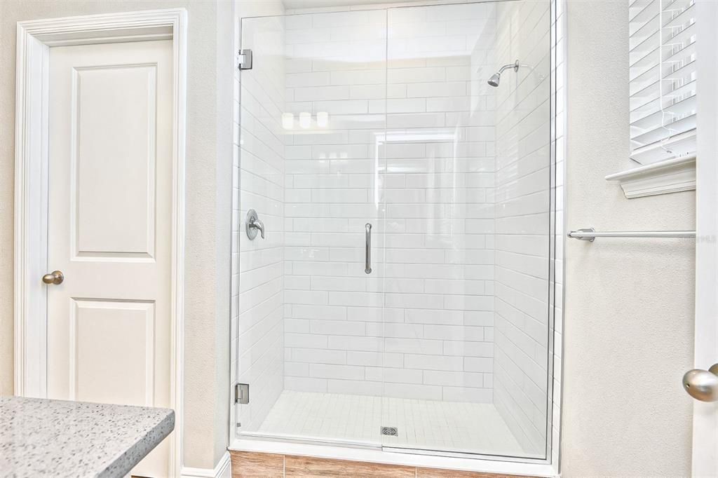 В аренду: $2,350 (4 спален, 3 ванн, 1855 Квадратных фут)