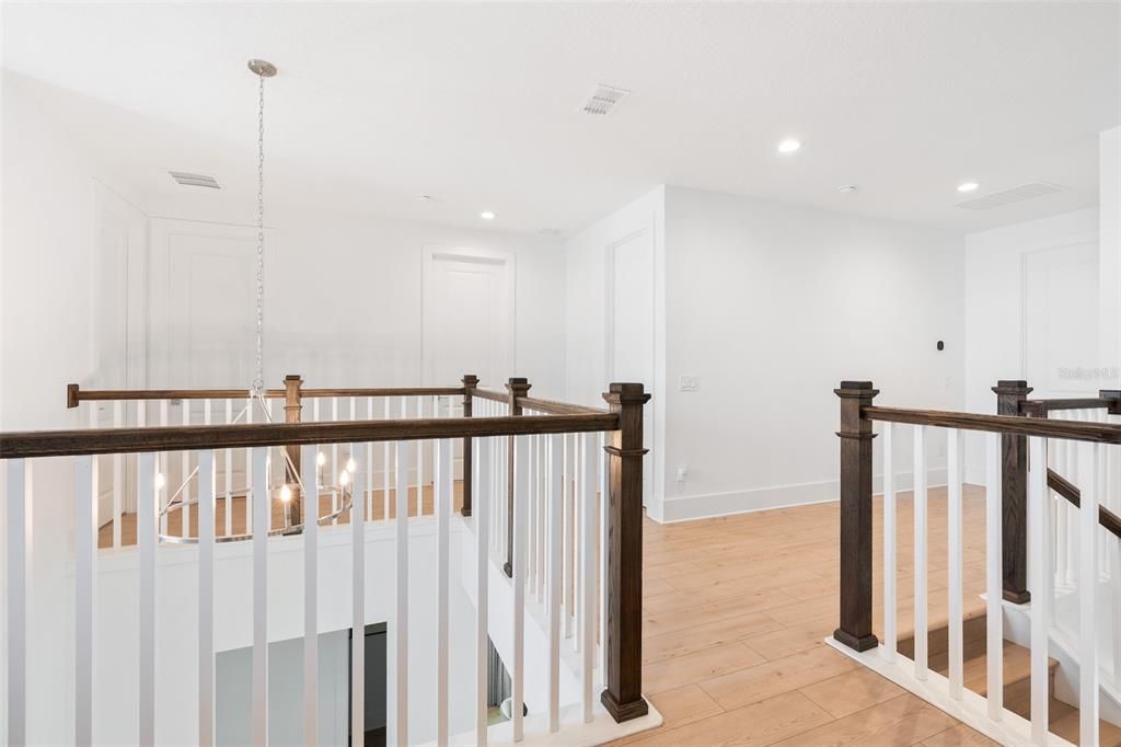 待售: $1,100,000 (5 贝兹, 4 浴室, 3470 平方英尺)