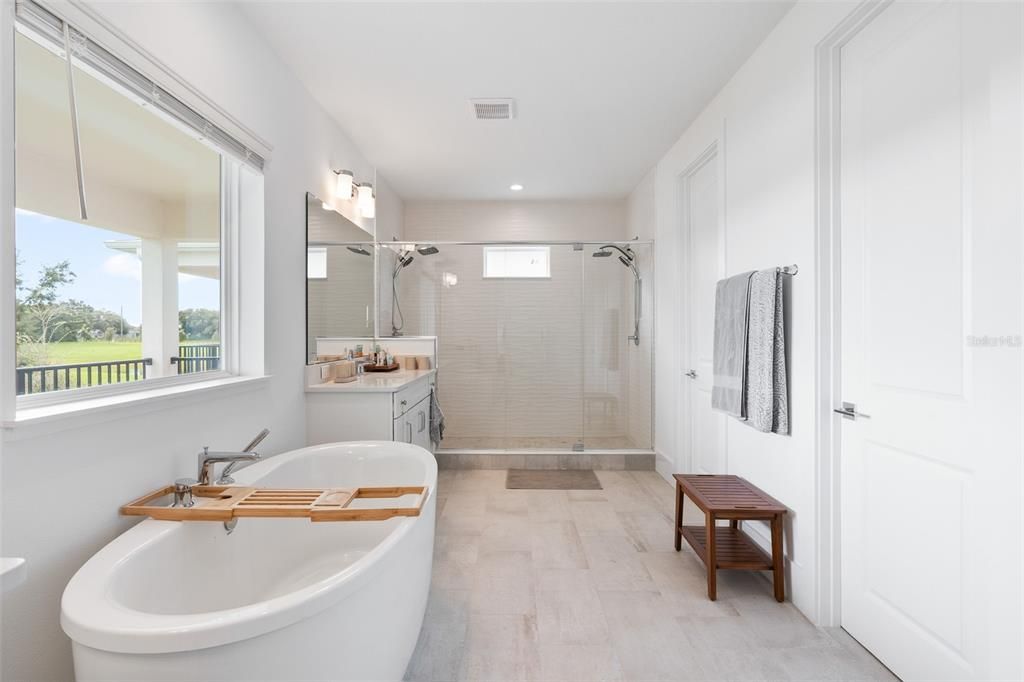 待售: $1,100,000 (5 贝兹, 4 浴室, 3470 平方英尺)