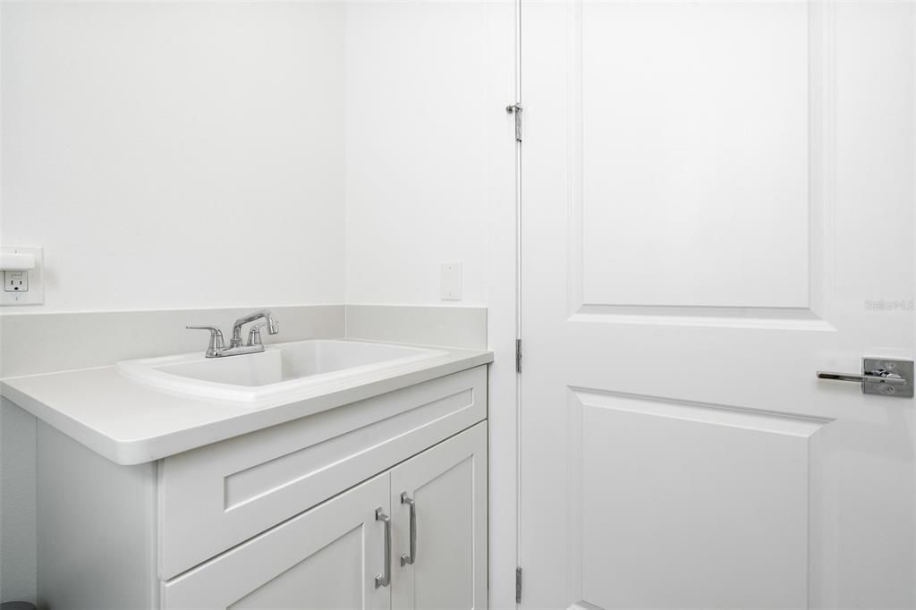 待售: $1,100,000 (5 贝兹, 4 浴室, 3470 平方英尺)