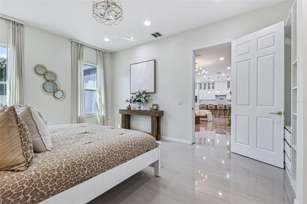 For Sale: $1,150,000 (5 beds, 4 baths, 3892 Square Feet)