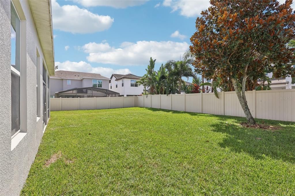 For Sale: $1,150,000 (5 beds, 4 baths, 3892 Square Feet)