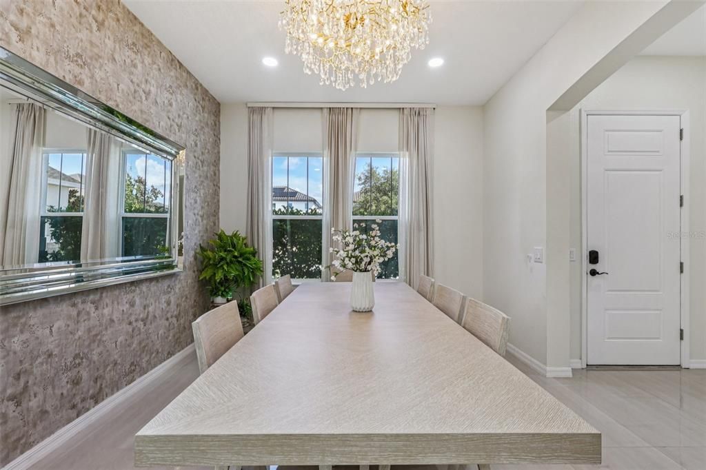 For Sale: $1,150,000 (5 beds, 4 baths, 3892 Square Feet)