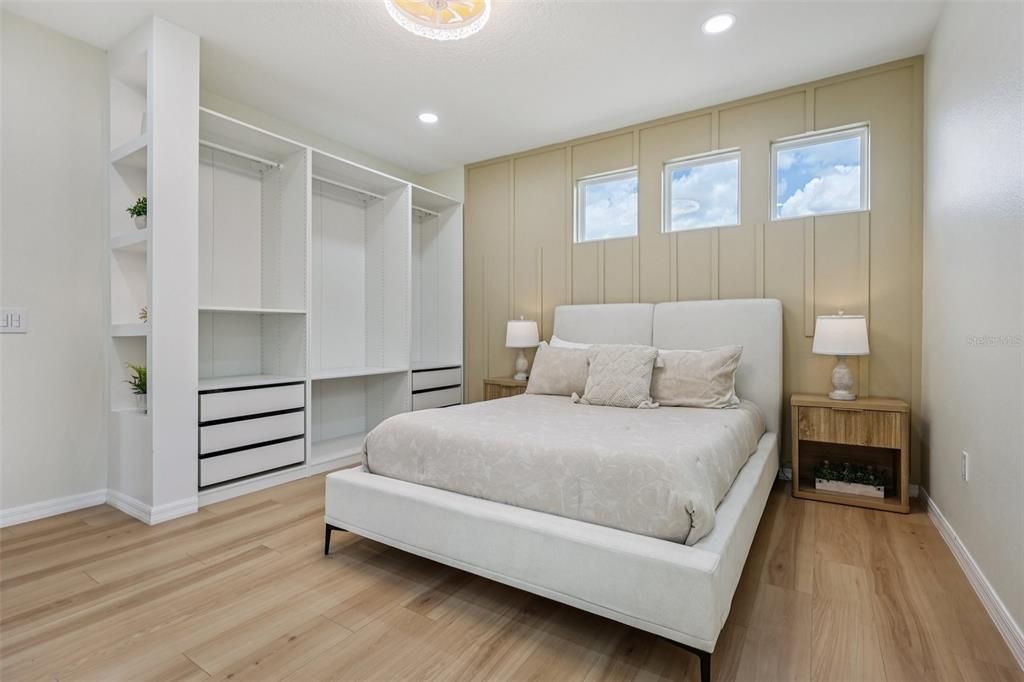 For Sale: $1,150,000 (5 beds, 4 baths, 3892 Square Feet)