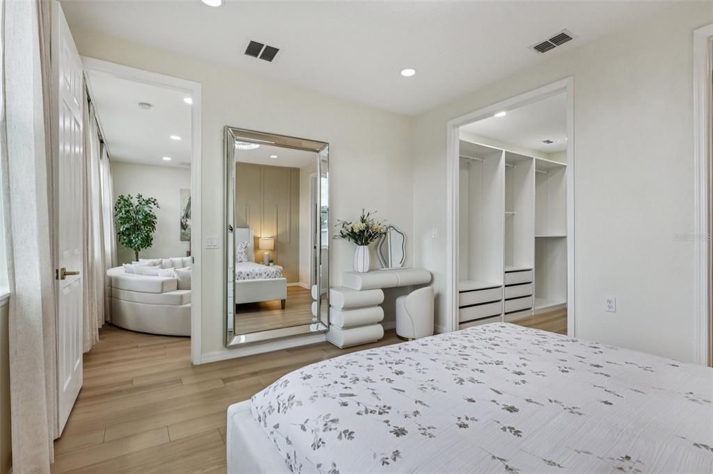 For Sale: $1,150,000 (5 beds, 4 baths, 3892 Square Feet)