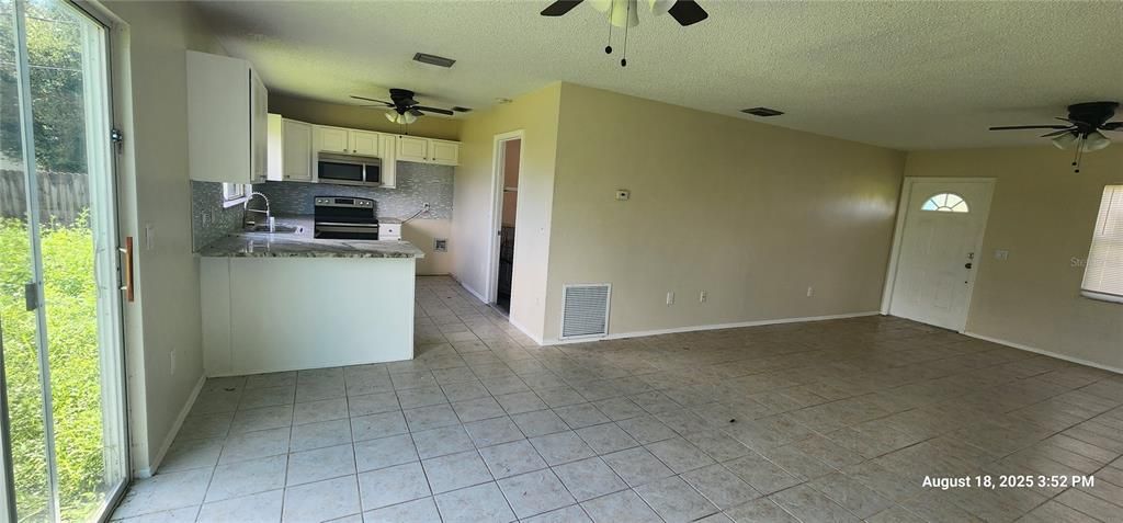 Active With Contract: $195,000 (3 beds, 2 baths, 1116 Square Feet)