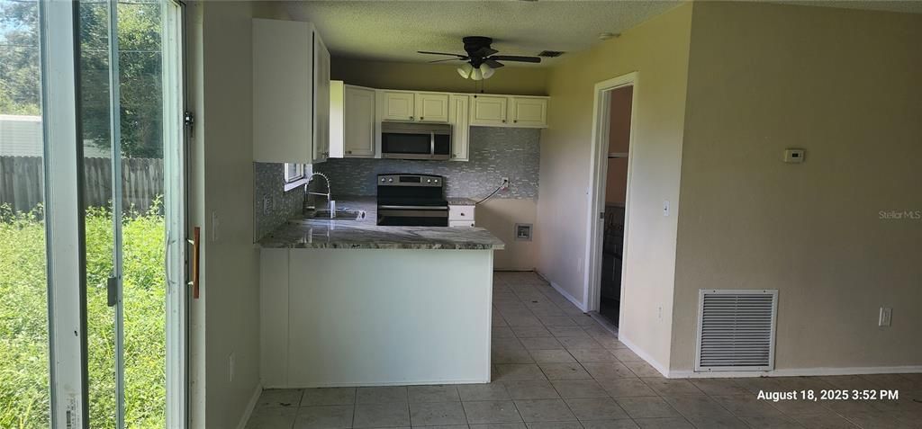 Active With Contract: $195,000 (3 beds, 2 baths, 1116 Square Feet)