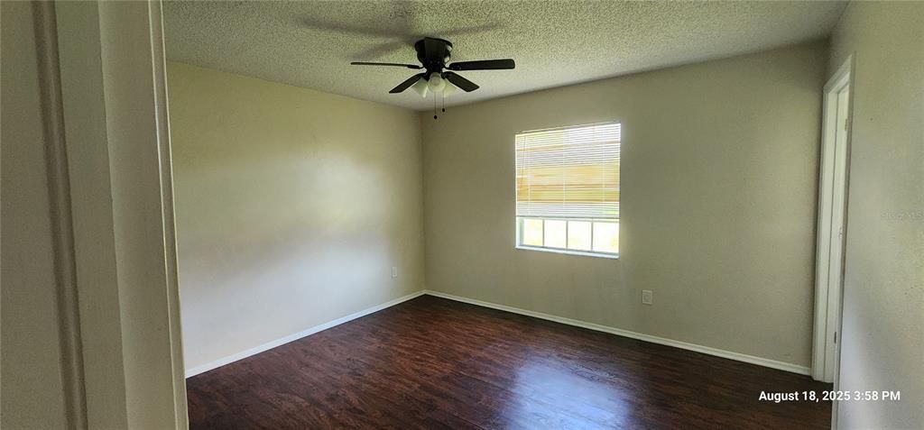 Active With Contract: $195,000 (3 beds, 2 baths, 1116 Square Feet)