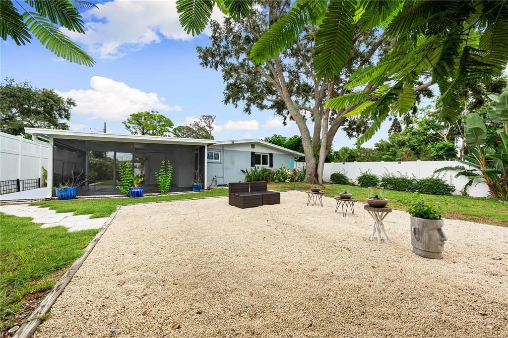 出租: $3,500 (3 贝兹, 2 浴室, 1262 平方英尺)