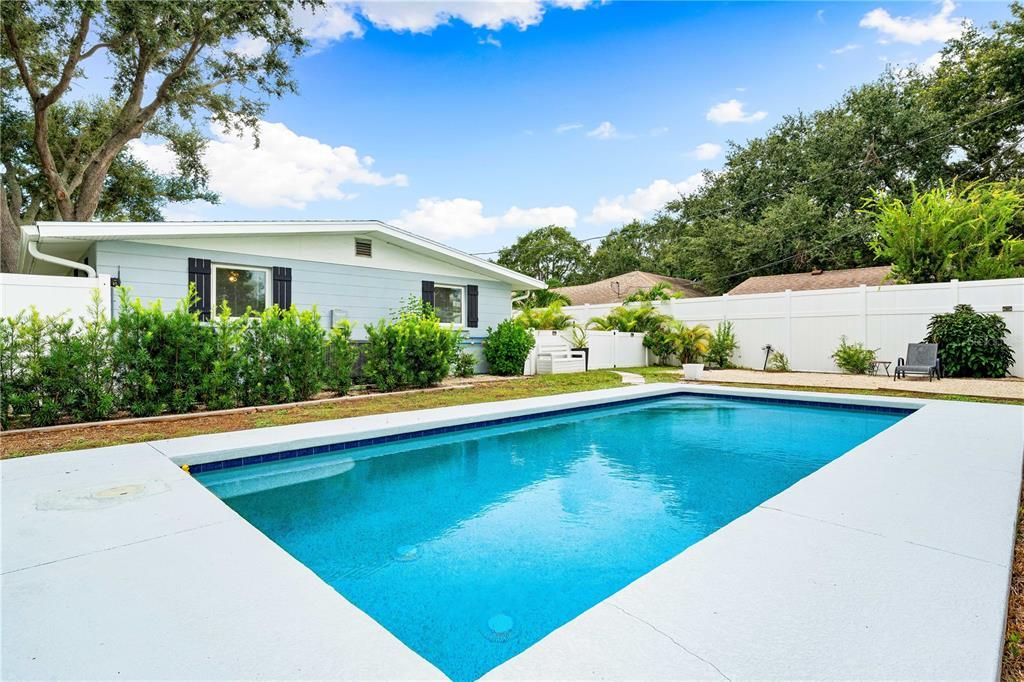 出租: $3,500 (3 贝兹, 2 浴室, 1262 平方英尺)