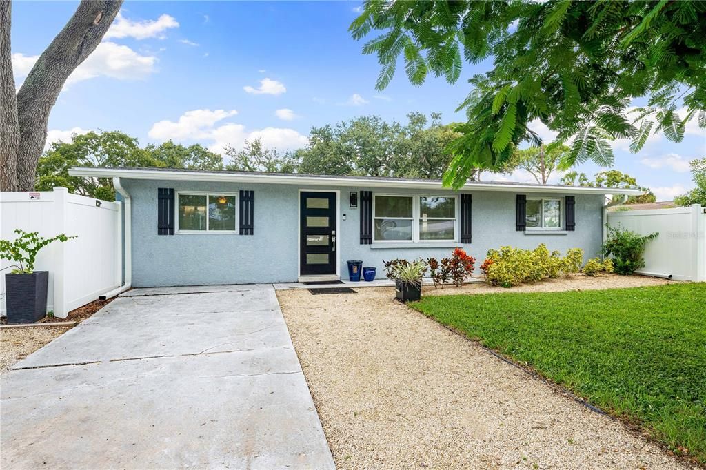 出租: $3,500 (3 贝兹, 2 浴室, 1262 平方英尺)