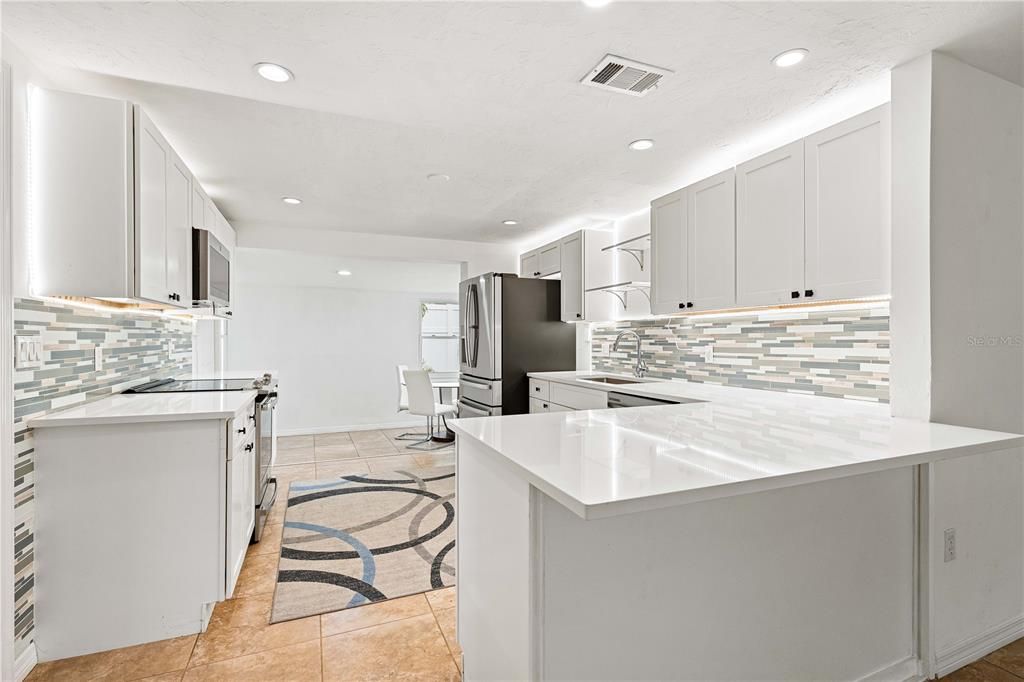 出租: $3,500 (3 贝兹, 2 浴室, 1262 平方英尺)