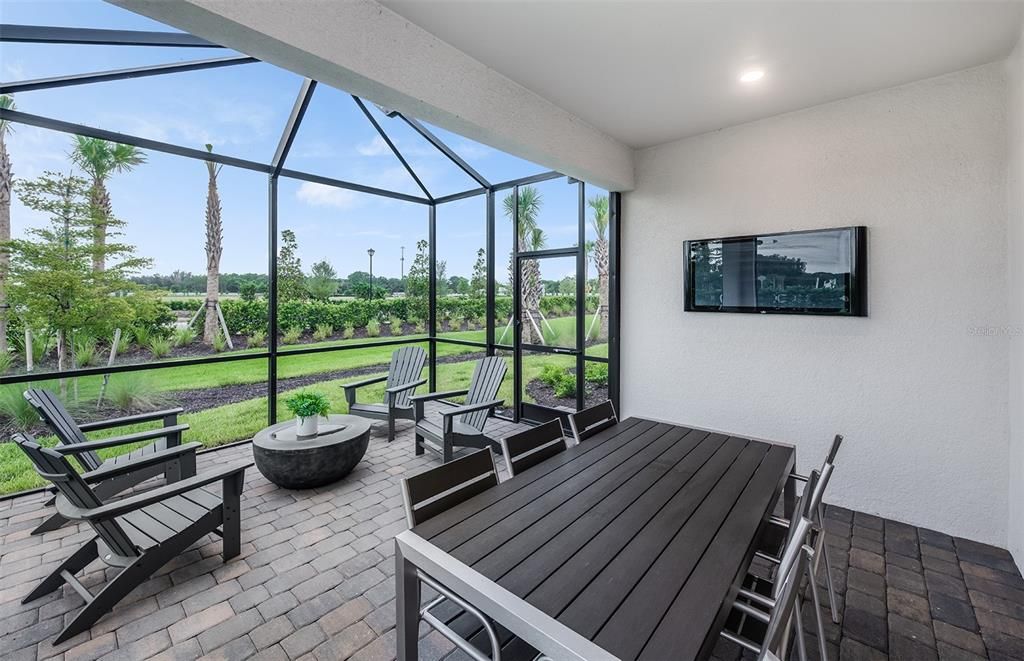 Activo con contrato: $399,999 (2 camas, 2 baños, 1602 Pies cuadrados)