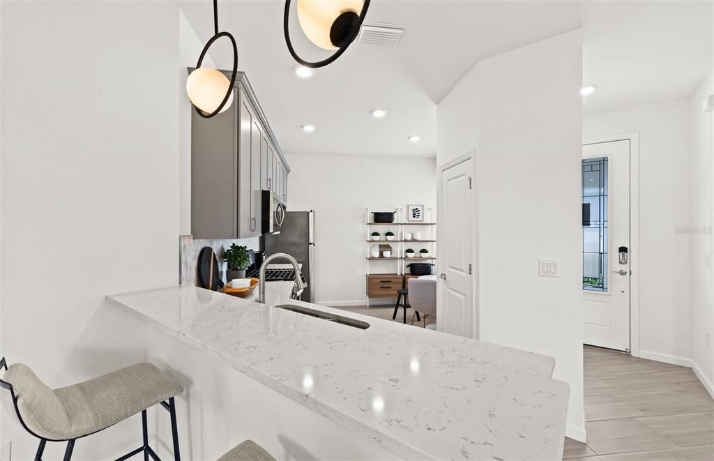 Activo con contrato: $399,999 (2 camas, 2 baños, 1602 Pies cuadrados)