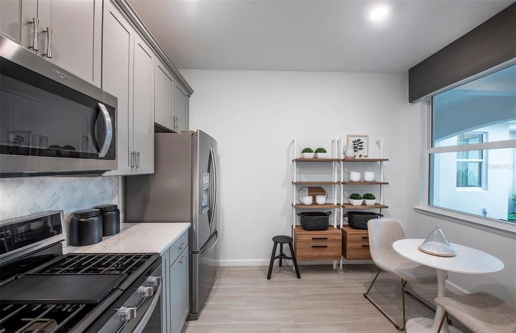 Activo con contrato: $399,999 (2 camas, 2 baños, 1602 Pies cuadrados)