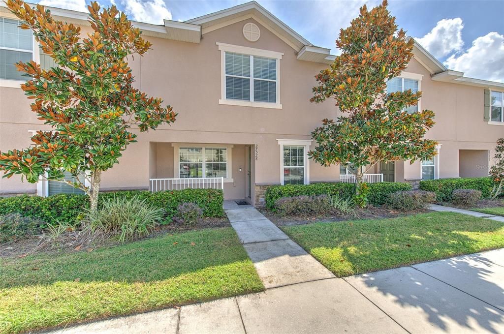 出租: $1,800 (3 贝兹, 2 浴室, 1576 平方英尺)