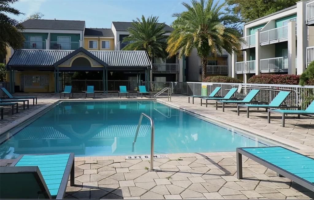 Recently Sold: $199,000 (2 beds, 2 baths, 975 Square Feet)